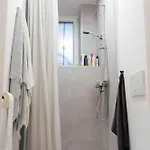 Tesla House Hostel *