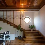 Tesla House Hostel *