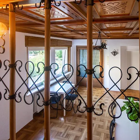 Auberge de jeunesse Tesla House
