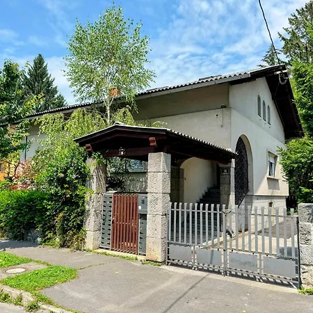 Tesla House Hostel Lublaň