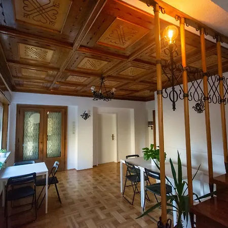 Tesla House Λιουμπλιάνα